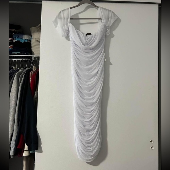 NWT white rouched dress - Picture 2 of 3